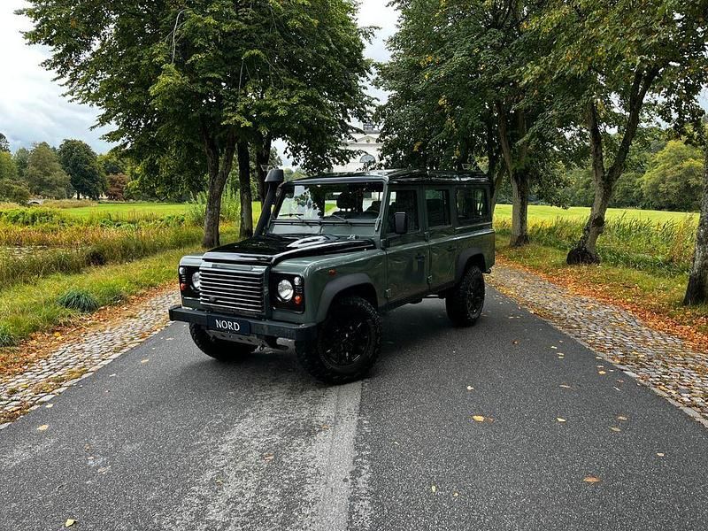 Grün Gebraucht 2013 Land Rover Defender SUV | 47.000 € (Fairer Preis) - Bild 1/4