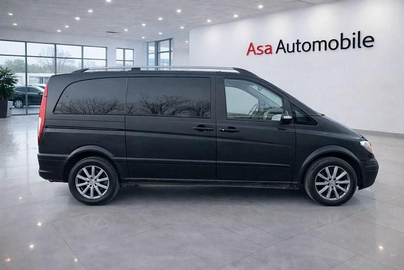 Schwarz Gebraucht 2004 Mercedes Viano Van / Kleinbus | 3.950 € (Fairer Preis) - Bild 1/4