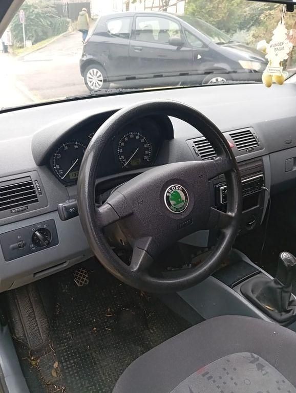 Gebraucht Skoda Fabia 75 PS (55 kW) 2004 Gelb Limousine