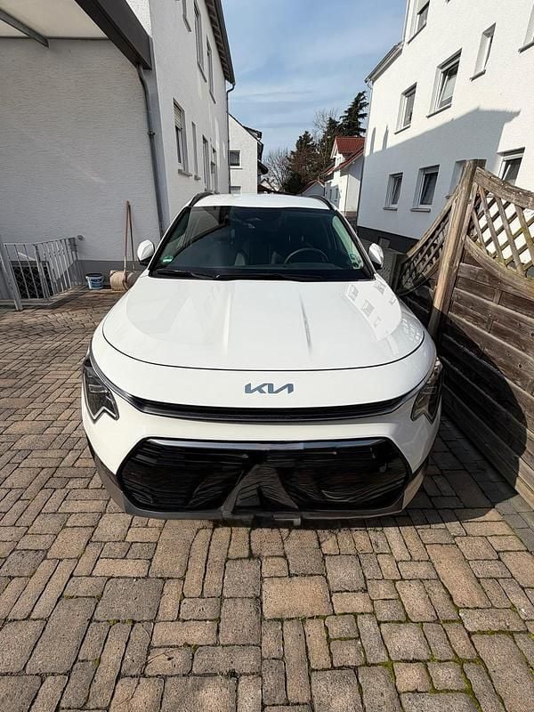 Gebraucht Kia Niro Vision 129 PS (94 kW) 2025 Weiß SUV