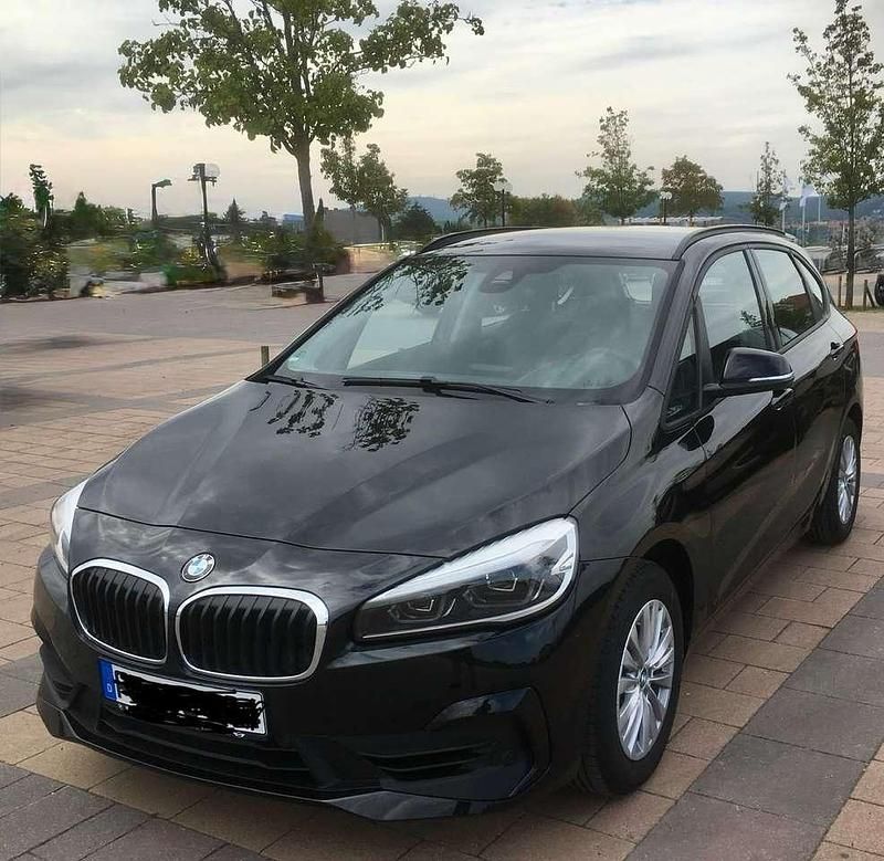Second-hand BMW 218 140 CP (102 kW) 2020 Negru Break