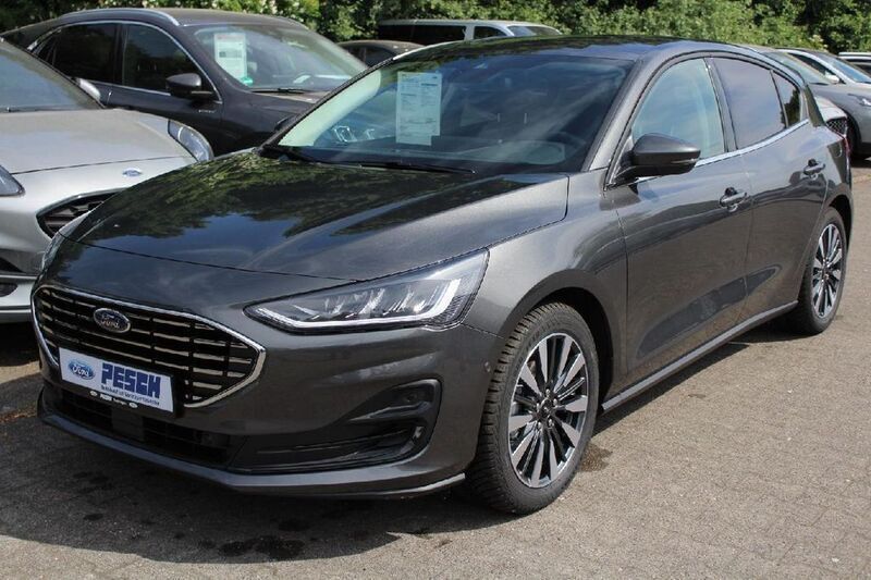 Neu Ford Focus Titanium X 155 PS (114 kW) 2025 Grau Limousine