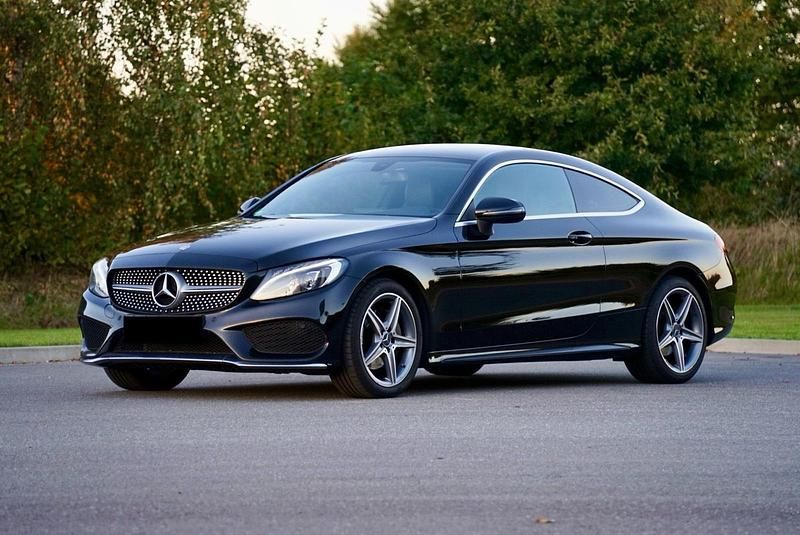 Schwarz Gebraucht 2016 Mercedes C180 AMG Coupé | 18.499 € (Fairer Preis) - Bild 1/4