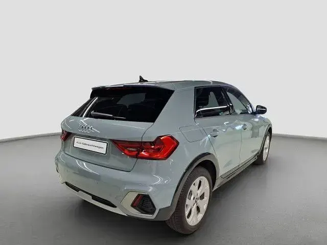 Gebraucht Audi A1 Sport 150 PS (110 kW) 2026 Pfeilgrau perleffekt SUV