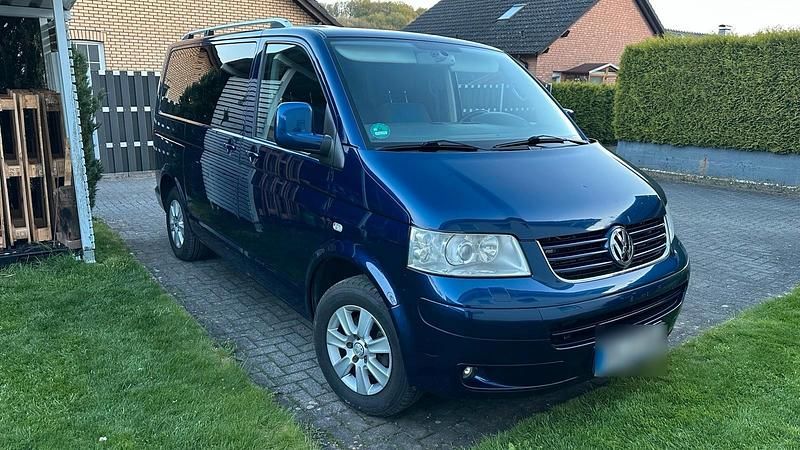Gebraucht VW Caravelle 131 PS (96 kW) 2009 Blau Van