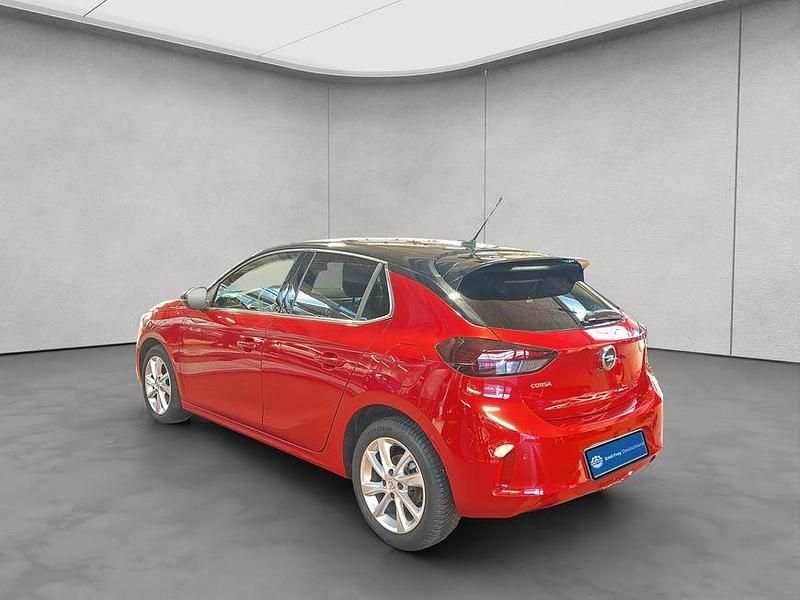 Używany Opel Corsa 101 KM (74 kW) 2024 Czerwony Sedan/Limuzyna