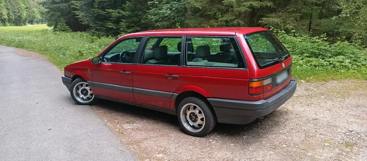 Gebraucht VW Passat 90 PS (66 kW) 1993 Rot Kombi