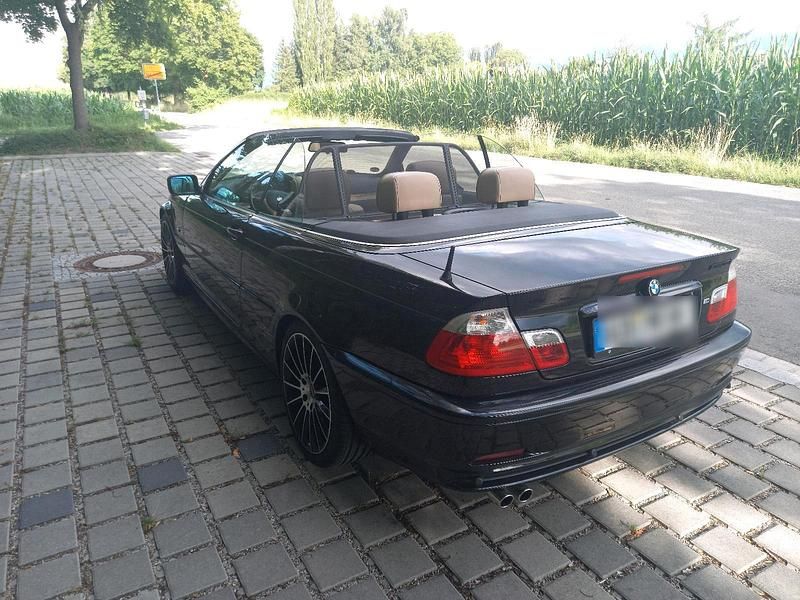Gebraucht BMW 320 Cabriolet 170 PS (125 kW) 2002 Schwarz Cabrio