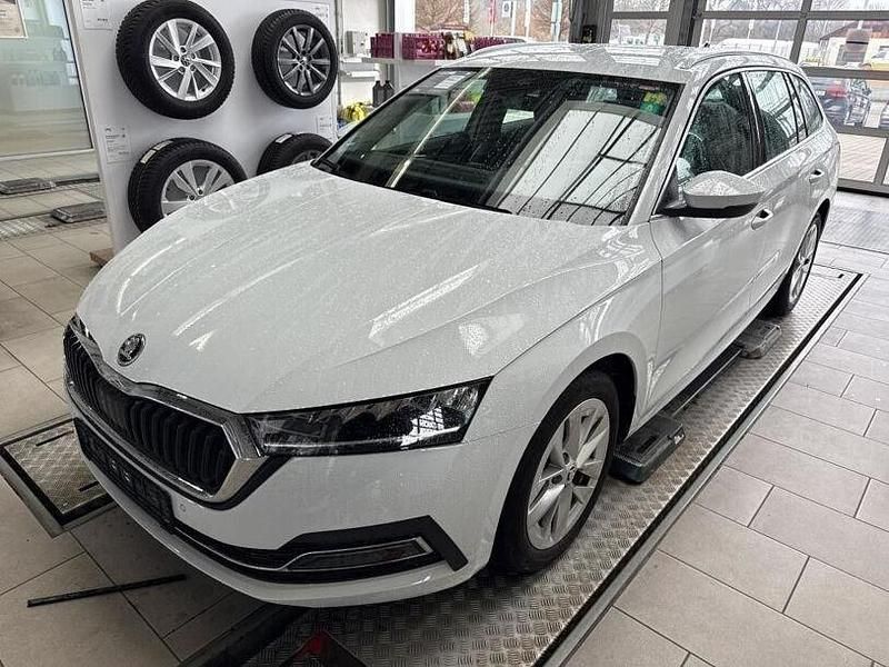 Weiß Gebraucht 2020 Skoda Octavia Kombi | 18.430 € (Guter Preis) - Bild 1/2
