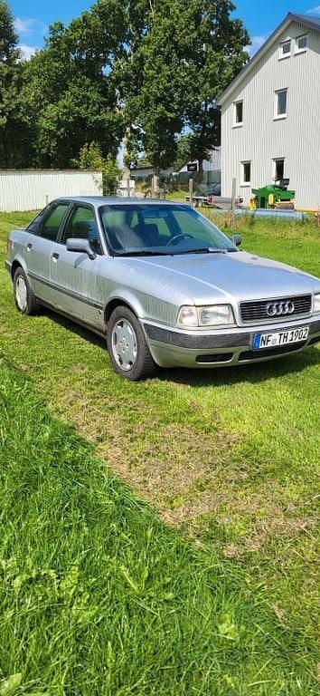 Silber Gebraucht 1993 Audi 80 Limousine | 2.600 € - Bild 1/4