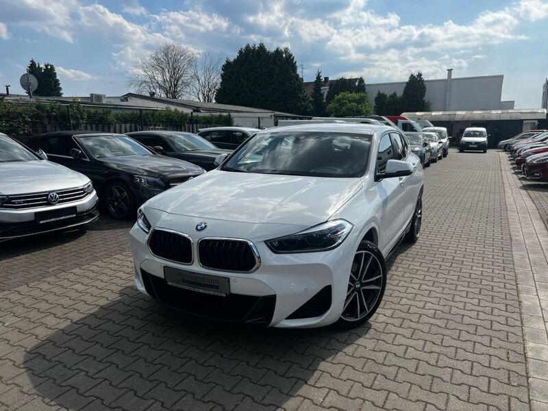 Alpinweiß Gebraucht 2021 BMW X2 Sport Line SUV | 17.990 € (Fairer Preis) - Bild 1/4