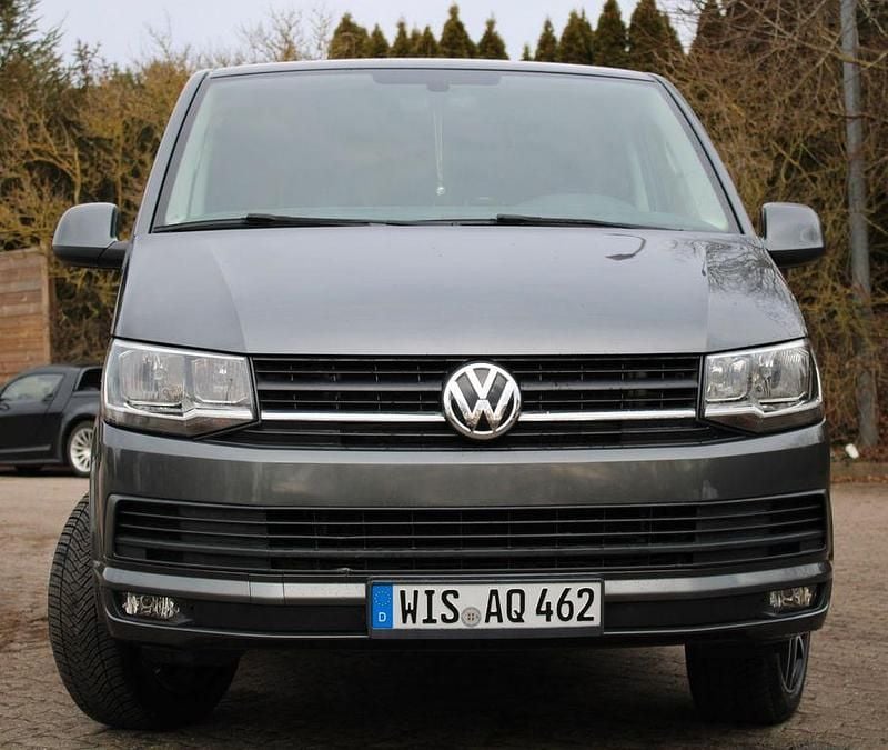 Gebraucht VW T6 150 PS (110 kW) 2017 Grau Van