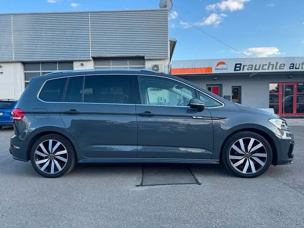 Gebraucht VW Touran R-line 150 PS (110 kW) 2021 Grau Van / Kleinbus