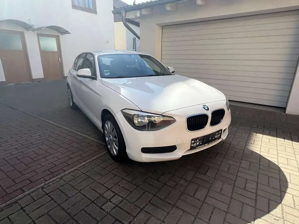 Gebraucht BMW 116 136 PS (100 kW) 2012 Weiß Kleinwagen