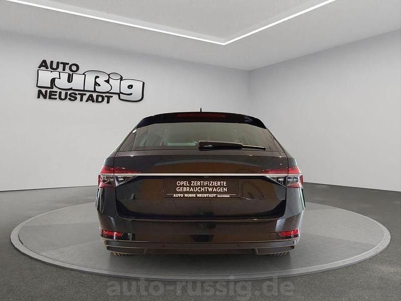 Gebraucht Skoda Superb Style 150 PS (110 kW) 2023 Schwarz Kombi
