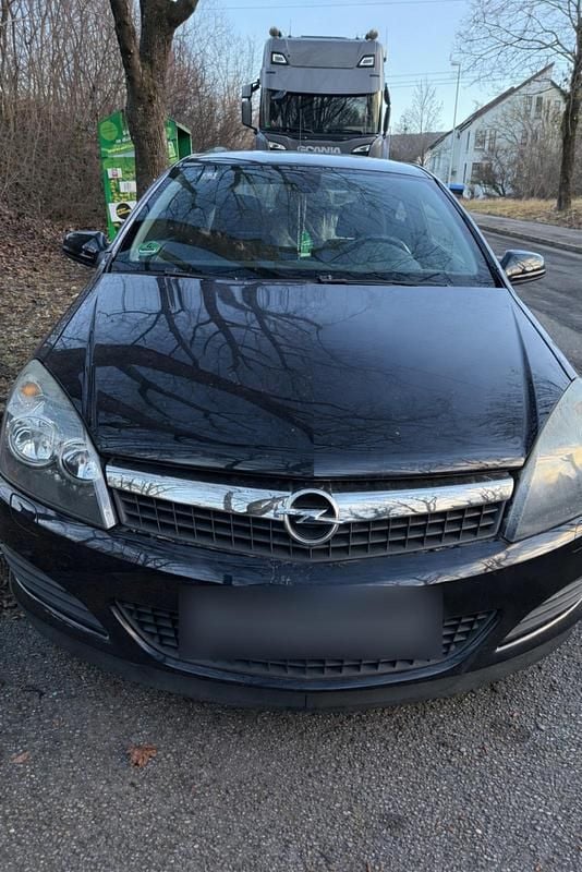 Gebraucht Opel Astra GTC 90 PS (66 kW) 2008 Schwarz Coupé