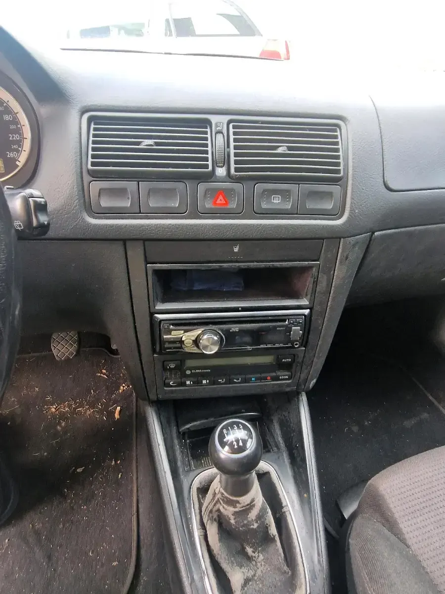 Gebraucht VW Golf IV 105 PS (77 kW) 2002 Grau Kleinwagen