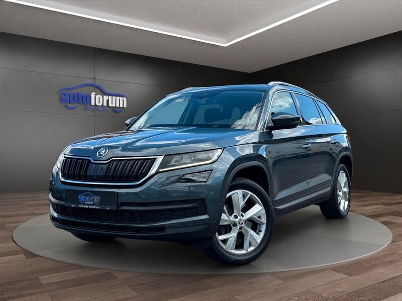 Grau Gebraucht 2017 Skoda Kodiaq Style SUV | 27.690 € (Etwas zu teuer) - Bild 1/4