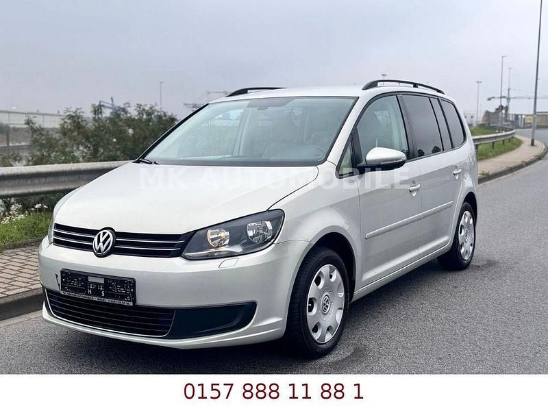 Silber Gebraucht 2011 VW Touran Comfortline Van / Kleinbus | 4.999 € (Guter Preis) - Bild 1/4