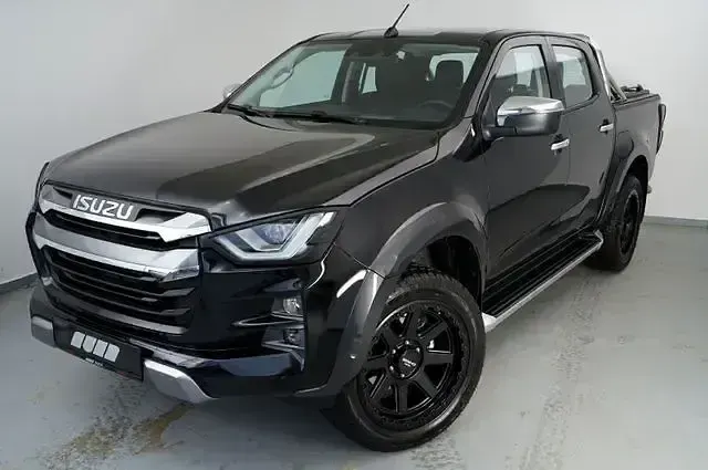 Gebraucht Isuzu D-Max 163 PS (119 kW) 2024 Schwarz Pickup
