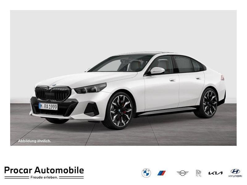 Weiß Neu 2025 BMW 540 M Sport Limousine | 89.890 € (Teuer) - Bild 1/4