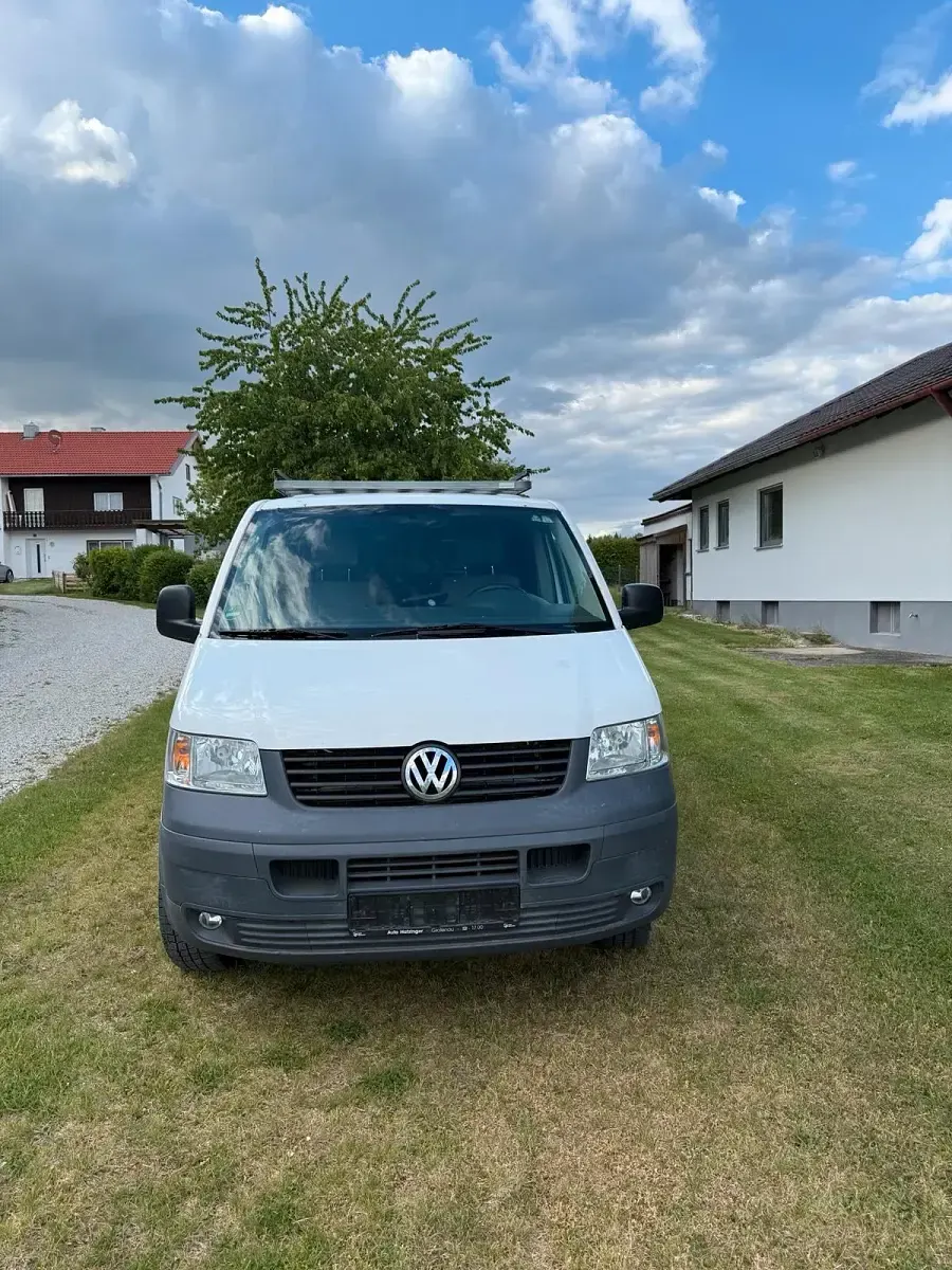 Gebraucht VW Caravelle 131 PS (96 kW) 2008 Weiß Van