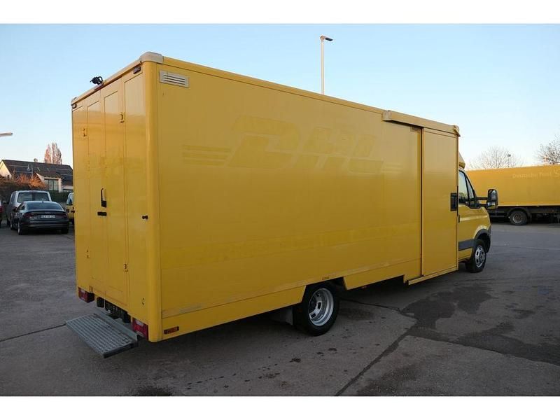 Second-hand Iveco Daily 145 CP (106 kW) 2014 Galben Van