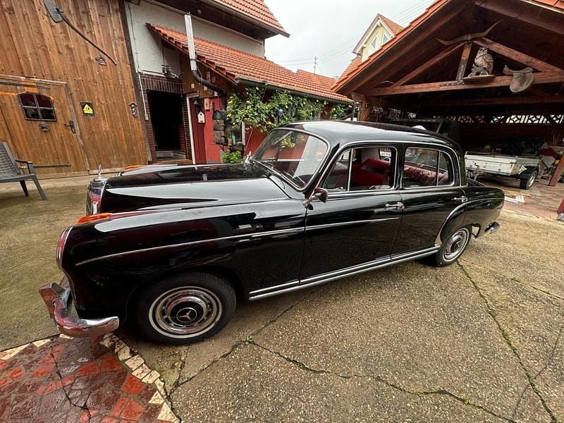 Gebraucht Mercedes A220 108 PS (79 kW) 1955 Schwarz Limousine