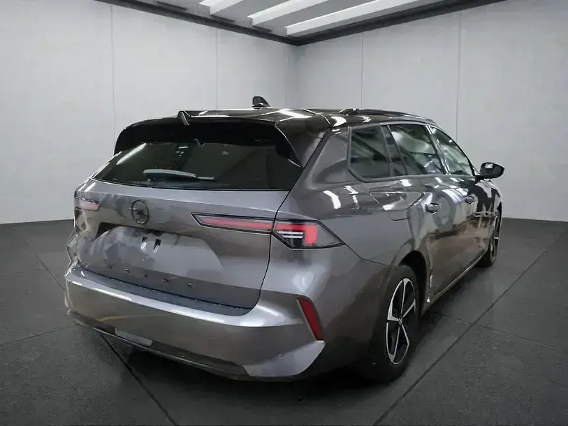 Gebraucht Opel Astra 131 PS (96 kW) 2025 Grau Kleinwagen