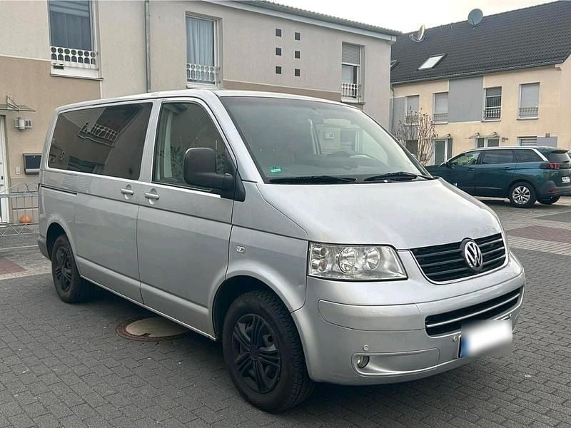 Gebraucht VW T5 131 PS (96 kW) 2005 Silber Van