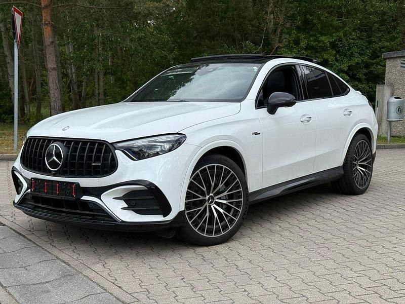 Weiß Gebraucht 2024 Mercedes GLC43 AMG AMG Coupé | 78.000 € (Teuer) - Bild 1/4