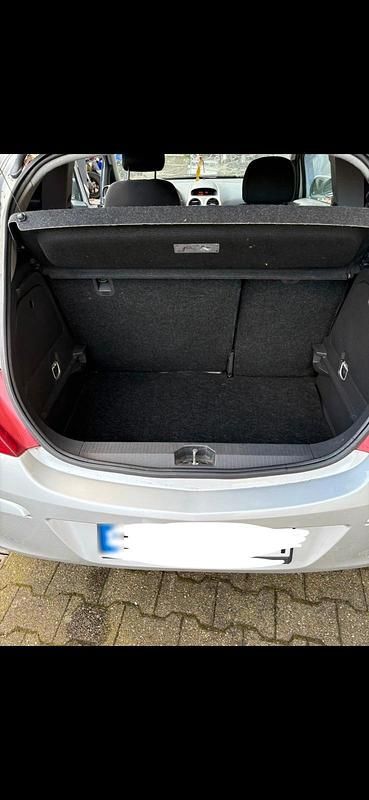 Gebraucht Opel Corsa 80 PS (58 kW) 2007 Silber Kleinwagen