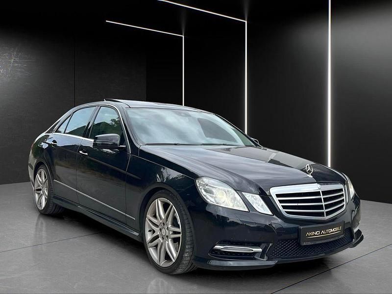 Schwarz Gebraucht 2012 Mercedes E220 AMG Limousine | 10.990 € (Guter Preis) - Bild 1/4