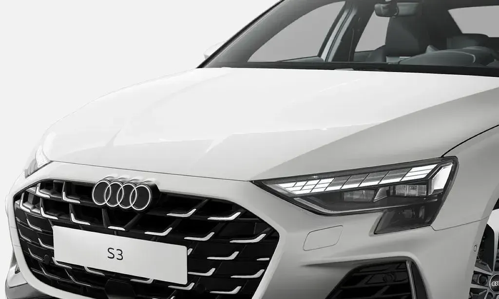 Gebraucht Audi S3 Ambiente 333 PS (244 kW) 2024 Weiß Limousine