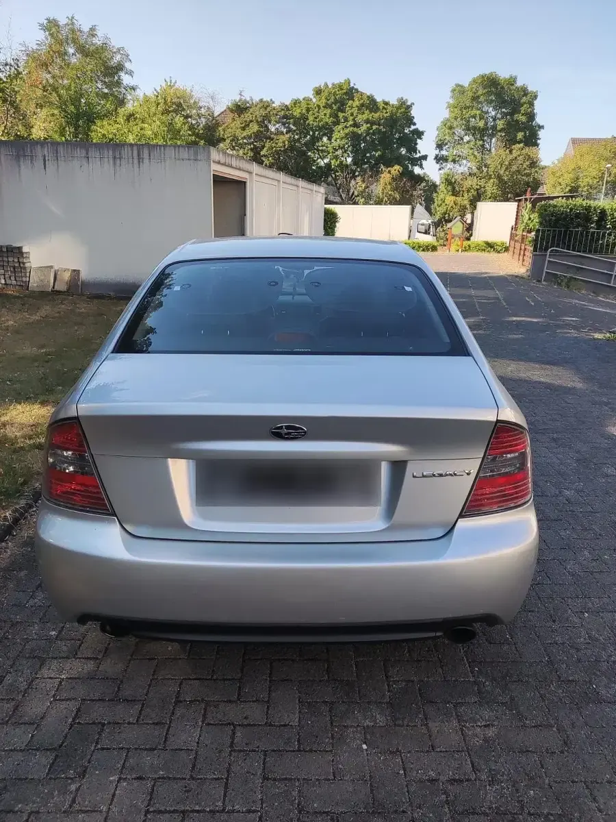 Gebraucht Subaru Legacy 165 PS (121 kW) 2004 Silber Limousine