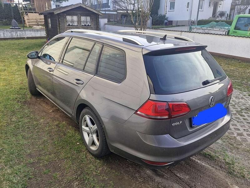 Gebraucht VW Golf VII LOUNGE 150 PS (110 kW) 2015 Kombi