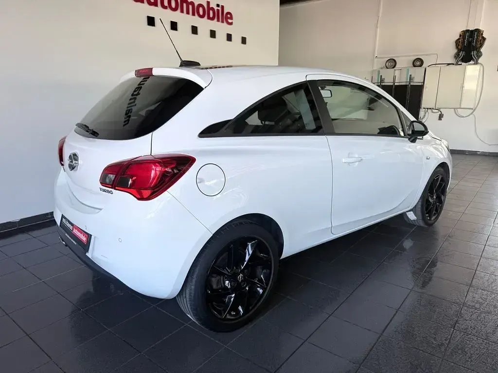 Usata Opel Corsa Color Edition 101 CV (74 kW) 2017 Bianco Utilitaria
