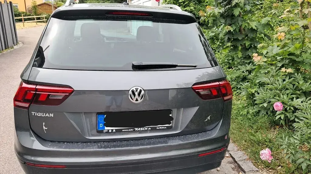 Gebraucht VW Tiguan Join 150 PS (110 kW) 2019 Grau SUV