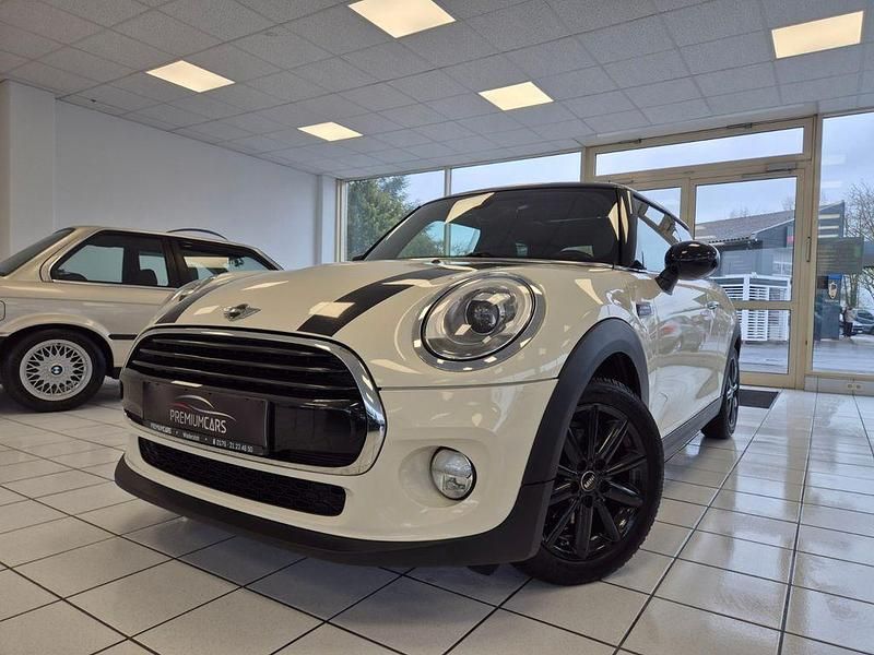 Gebraucht Mini Cooper D Sport 116 PS (85 kW) 2017 Weiß Kleinwagen