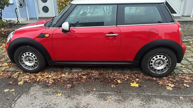 Rot Gebraucht 2007 Mini Cooper Coupé Coupé | 2.300 € (Superpreis) - Bild 1/4