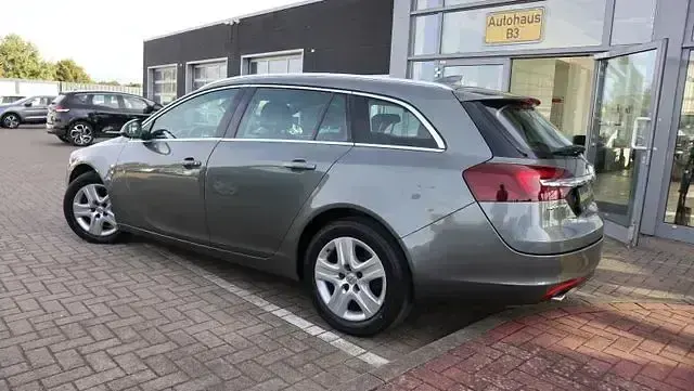 Gebraucht Opel Insignia Innovation 170 PS (125 kW) 2017 Grau Kombi