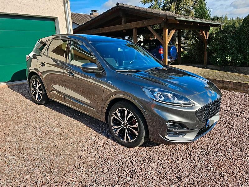 Gebraucht Ford Kuga Titanium X 150 PS (110 kW) 2021 Grau SUV