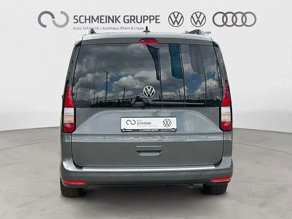 Neu VW Caddy Maxi 122 PS (89 kW) 2026 Grau Van / Kleinbus
