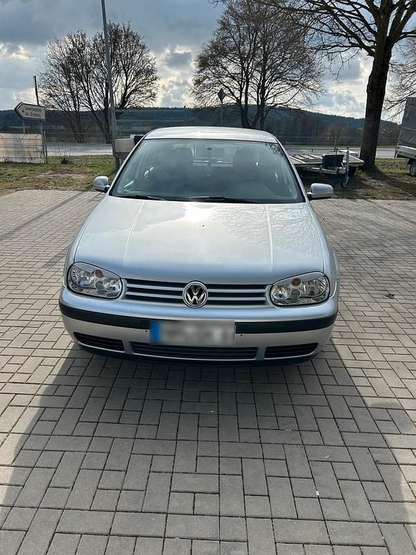 Gebraucht VW Golf IV 101 PS (74 kW) 2001 Silber Kleinwagen