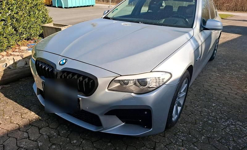 Gebraucht BMW 523 204 PS (150 kW) 2010 Silber Limousine