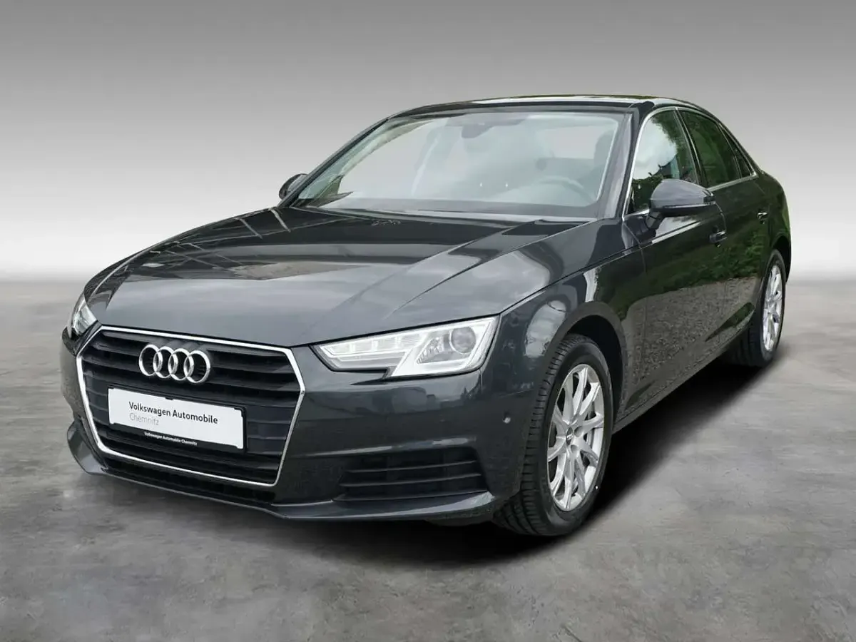 Gebraucht Audi A4 Basis 190 PS (139 kW) 2016 H1 manhattangrau metallic Limousine
