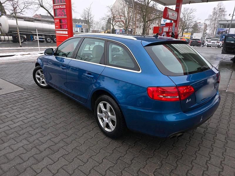 Gebraucht Audi A4 160 PS (117 kW) 2008 Blau Kombi