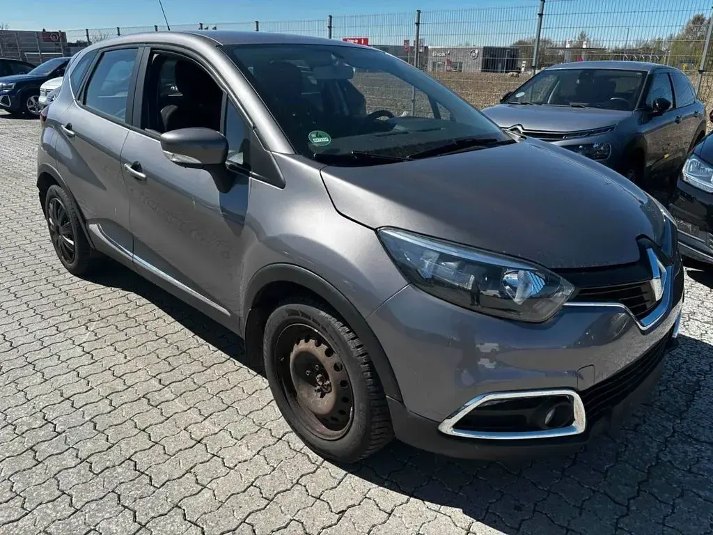 Usata Renault Captur 90 CV (66 kW) 2014 Grigio SUV