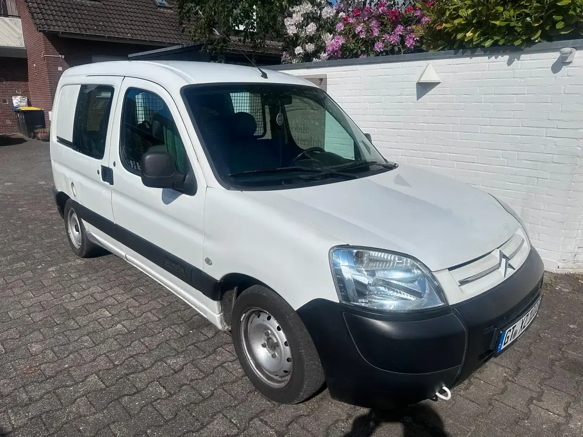 Gebraucht Citroën Berlingo 69 PS (50 kW) 2004 Weiß Van / Kleinbus