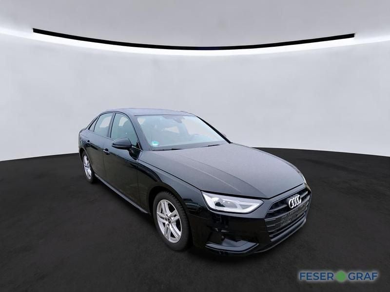 Gebraucht Audi A4 Ambiente 204 PS (150 kW) 2023 Mythosschwarz metallic Limousine